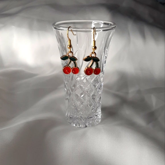 Red, Green & Gold Cherry Earrings. - Picture 1 of 2